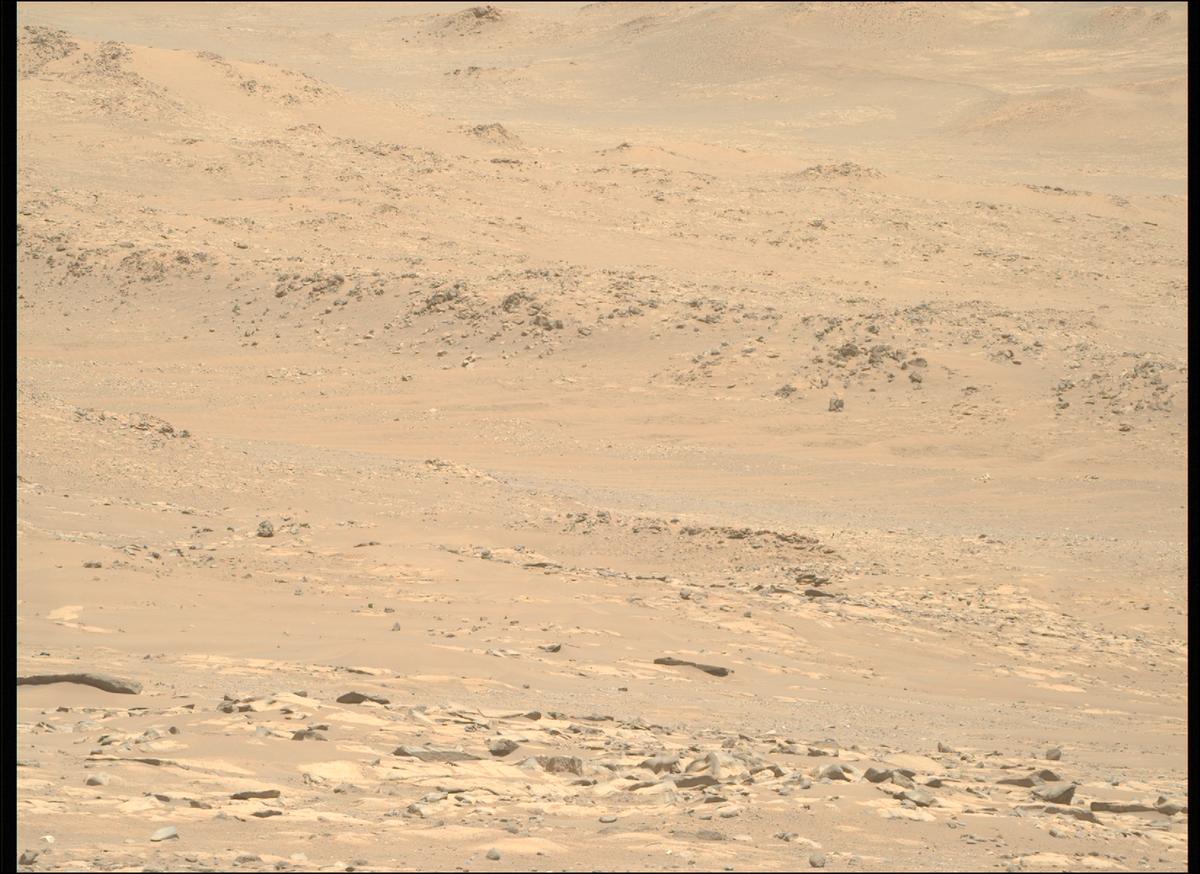 This image was taken by MCZ_RIGHT onboard NASA's Mars rover Perseverance on Sol 952