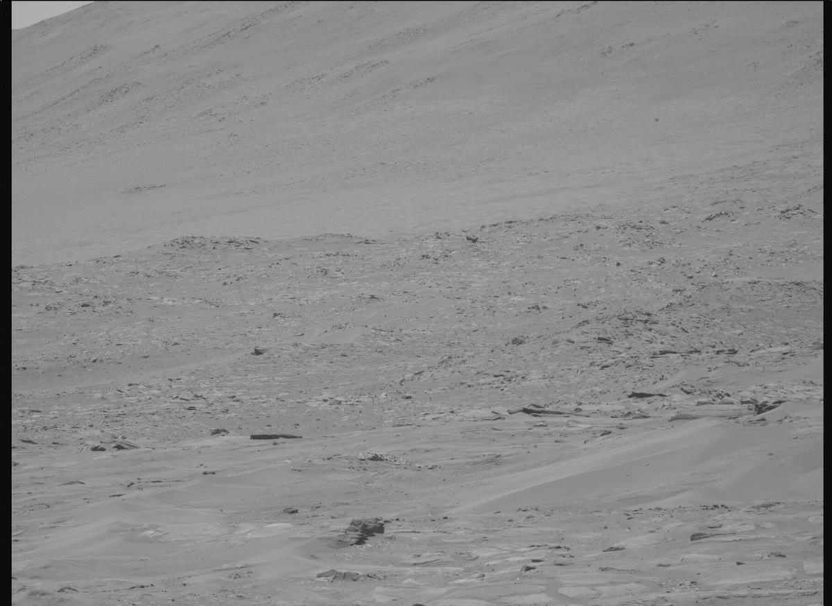 This image was taken by MCZ_RIGHT onboard NASA's Mars rover Perseverance on Sol 952