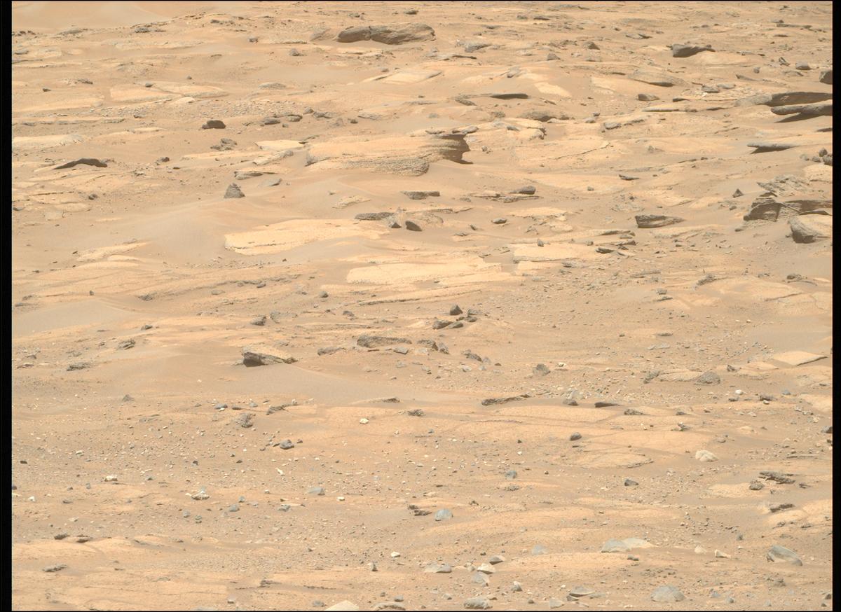 This image was taken by MCZ_RIGHT onboard NASA's Mars rover Perseverance on Sol 952
