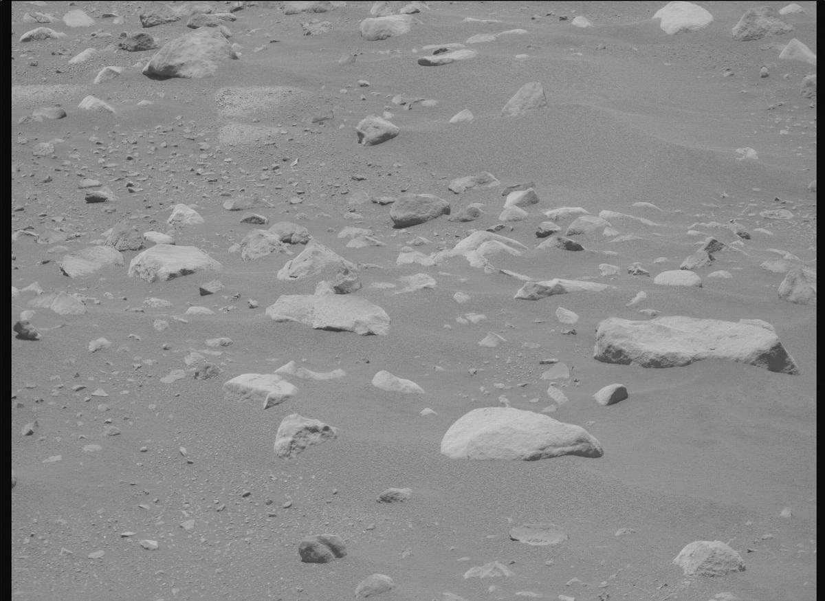 This image was taken by MCZ_RIGHT onboard NASA's Mars rover Perseverance on Sol 952