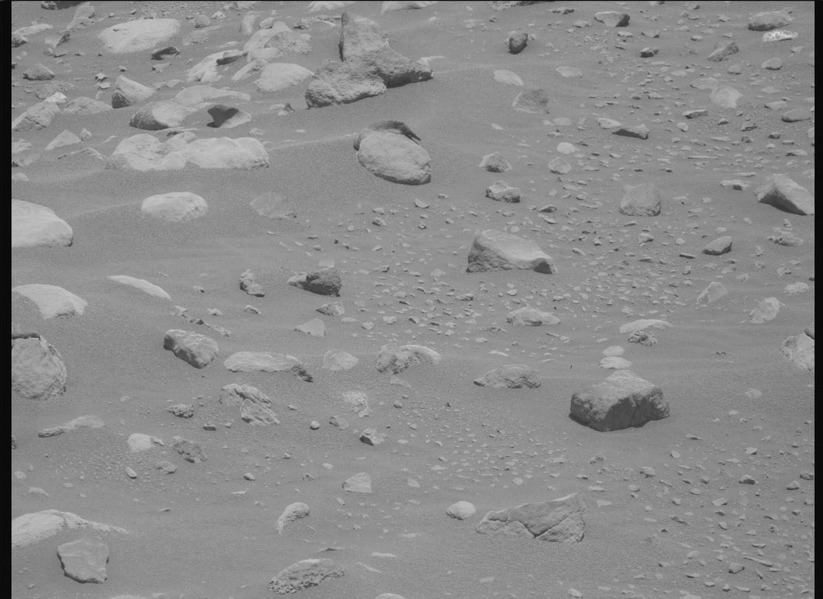 This image was taken by MCZ_RIGHT onboard NASA's Mars rover Perseverance on Sol 952
