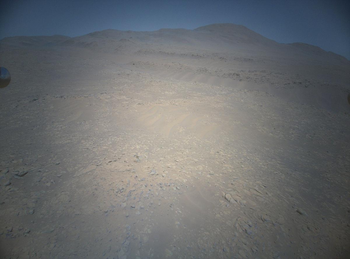 This image was taken by HELI_RTE onboard NASA's Mars rover Perseverance on Sol 955