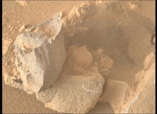 View image taken on Mars, Mars Perseverance Sol 955: Right Mastcam-Z Camera