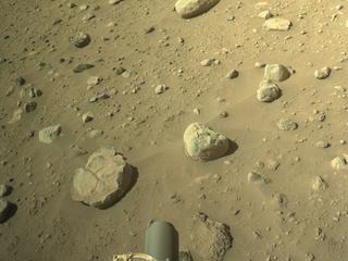 View image taken on Mars, Mars Perseverance Sol 958: Right Navigation Camera (Navcam)