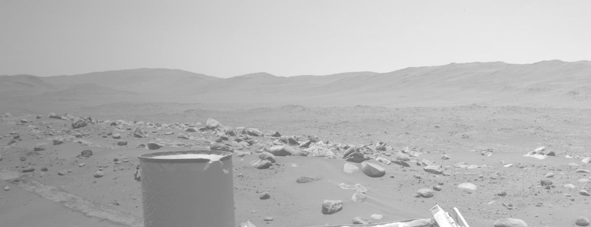This image was taken by NAVCAM_LEFT onboard NASA's Mars rover Perseverance on Sol 959