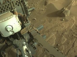 View image taken on Mars, Mars Perseverance Sol 960: Right Navigation Camera (Navcam)
