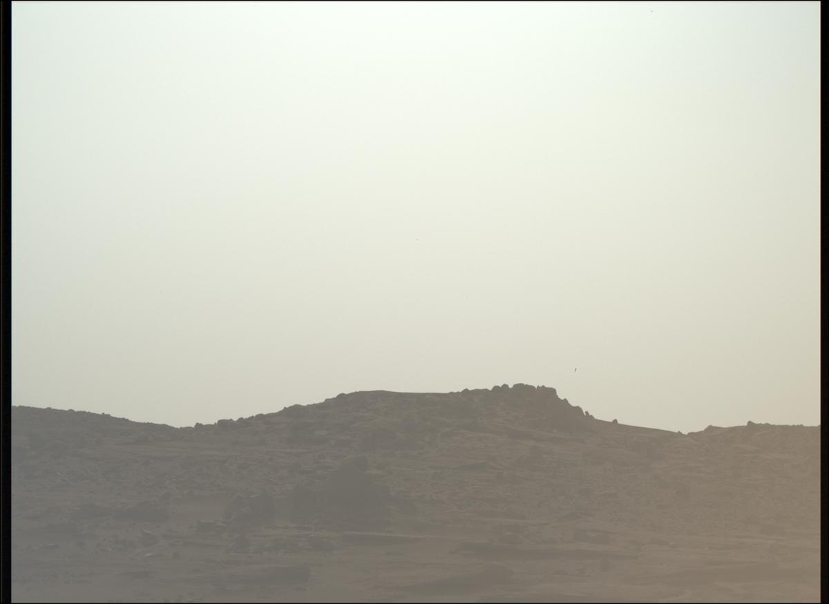This image was taken by MCZ_RIGHT onboard NASA's Mars rover Perseverance on Sol 960