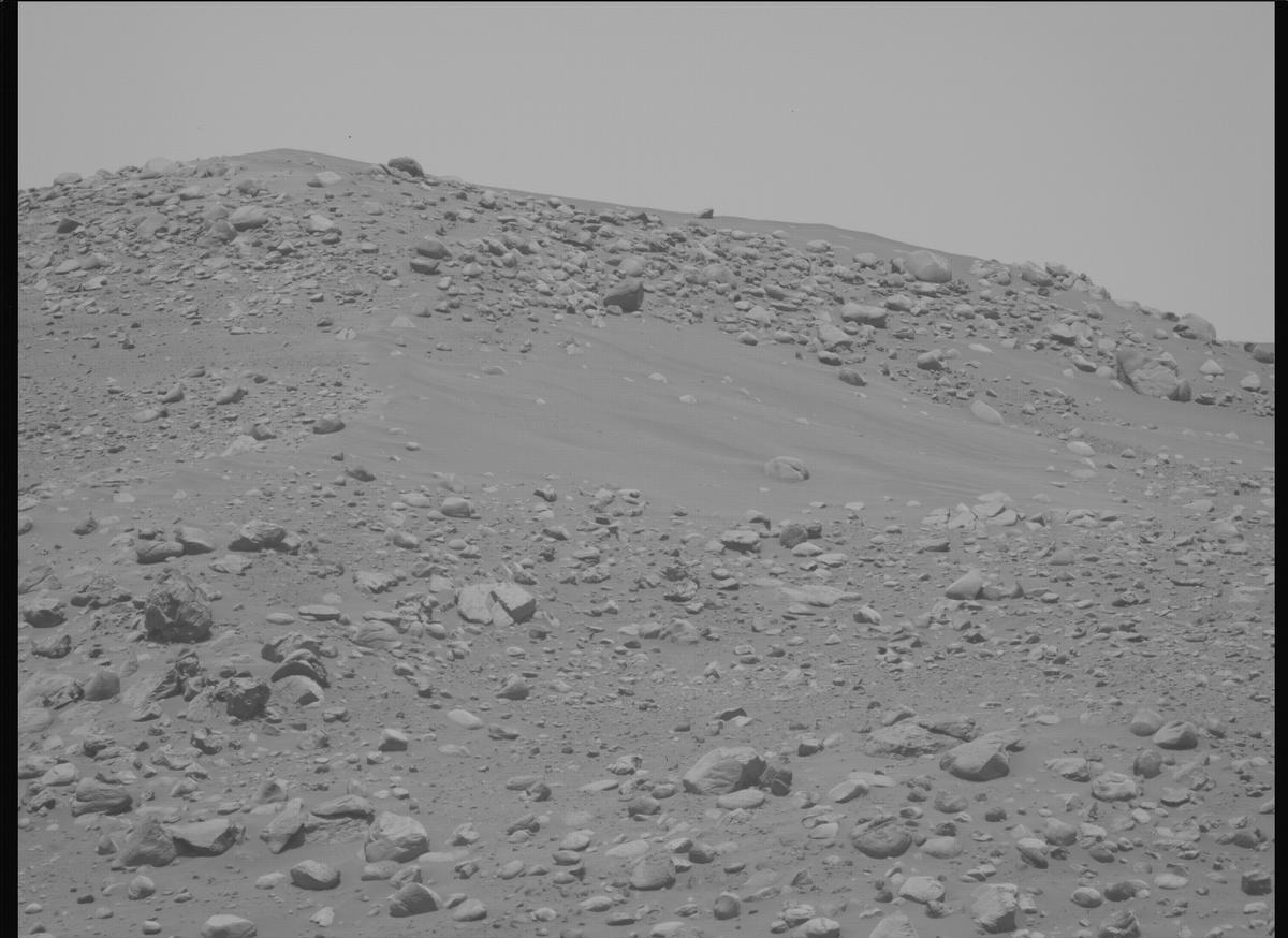 This image was taken by MCZ_LEFT onboard NASA's Mars rover Perseverance on Sol 962