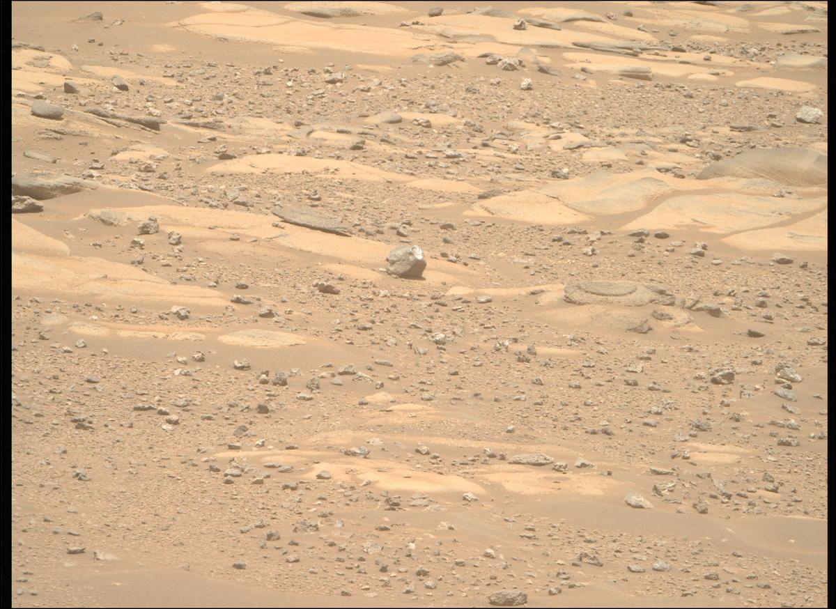 This image was taken by MCZ_RIGHT onboard NASA's Mars rover Perseverance on Sol 962