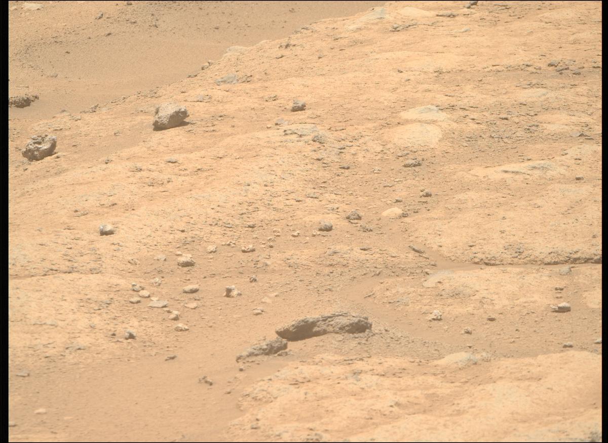 This image was taken by MCZ_RIGHT onboard NASA's Mars rover Perseverance on Sol 962