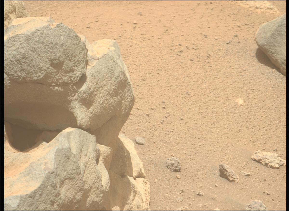 This image was taken by MCZ_LEFT onboard NASA's Mars rover Perseverance on Sol 963