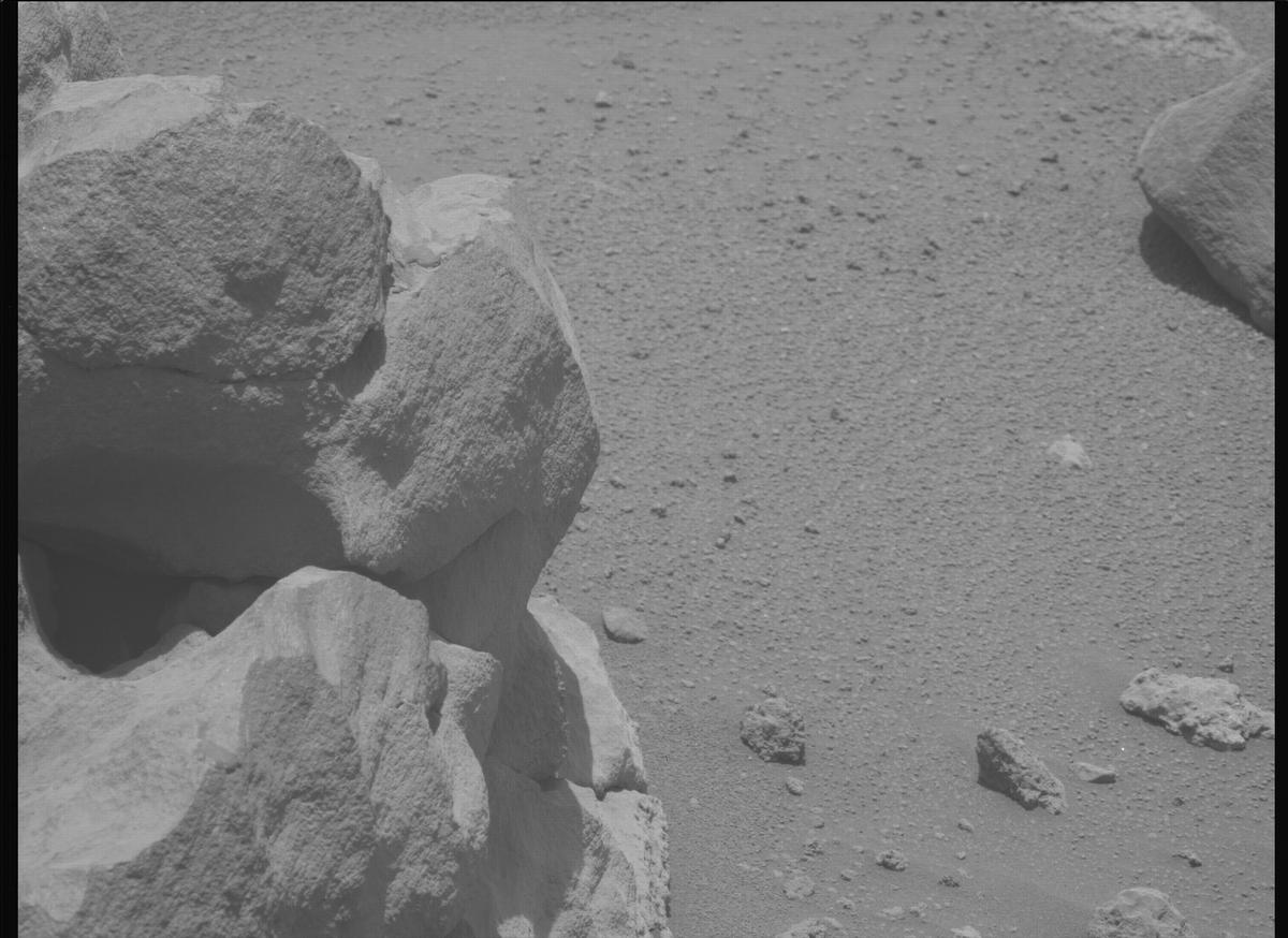 This image was taken by MCZ_LEFT onboard NASA's Mars rover Perseverance on Sol 963