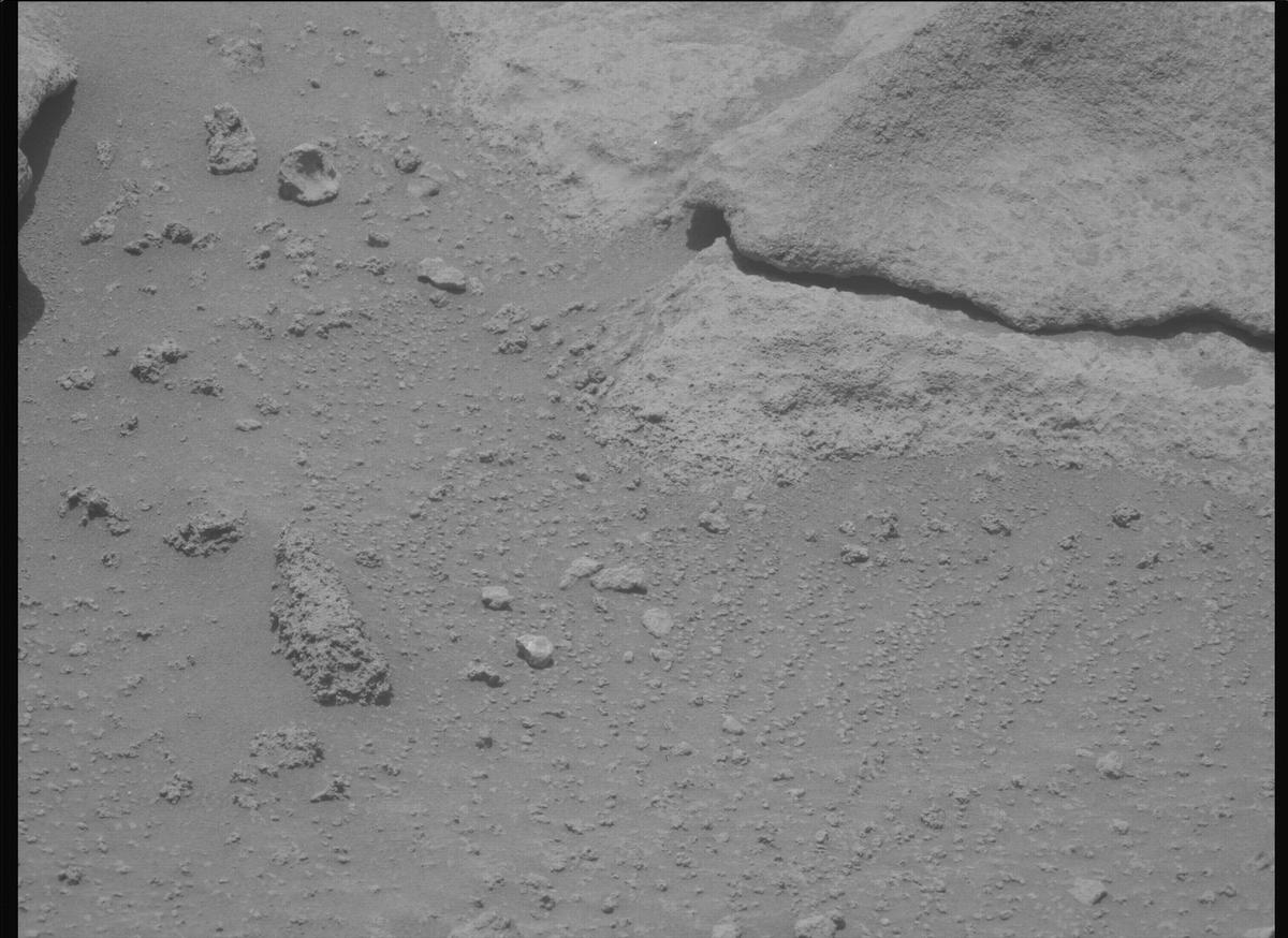 This image was taken by MCZ_LEFT onboard NASA's Mars rover Perseverance on Sol 963