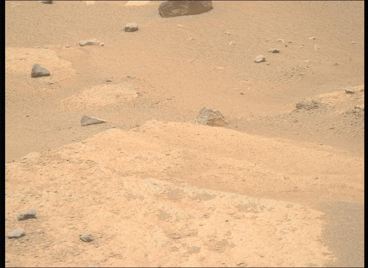 This image was taken by MCZ_RIGHT onboard NASA's Mars rover Perseverance on Sol 963