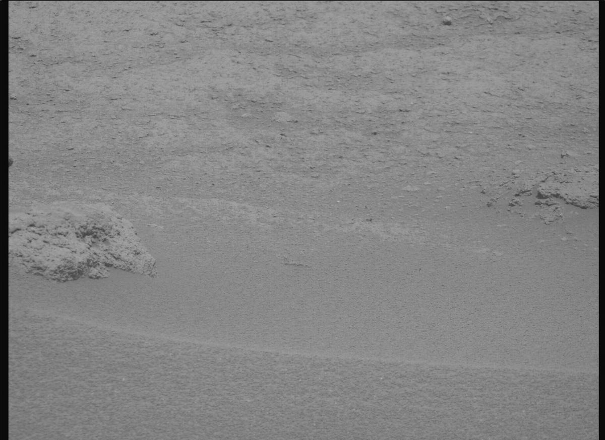 This image was taken by MCZ_RIGHT onboard NASA's Mars rover Perseverance on Sol 963