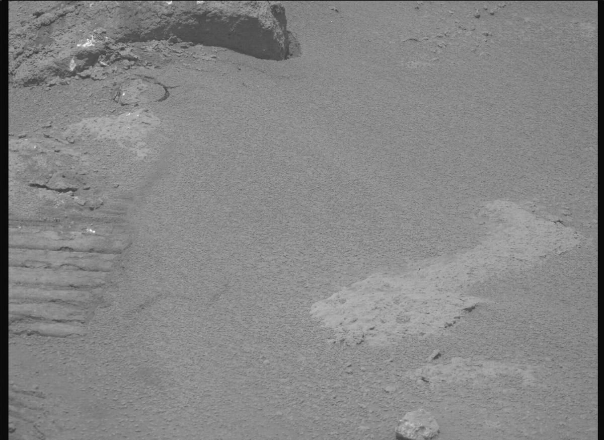This image was taken by MCZ_RIGHT onboard NASA's Mars rover Perseverance on Sol 963