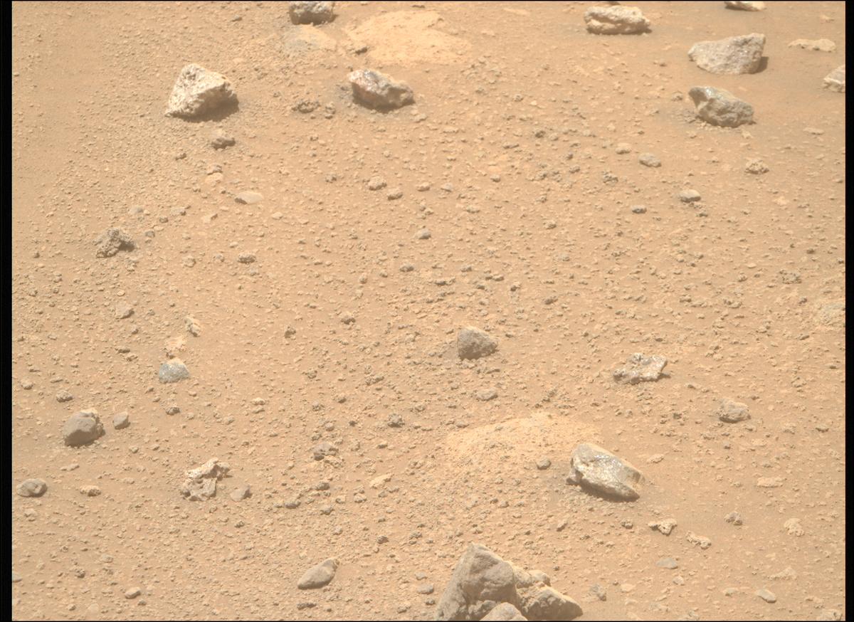 This image was taken by MCZ_RIGHT onboard NASA's Mars rover Perseverance on Sol 963