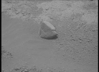 View image taken on Mars, Mars Perseverance Sol 963: Right Mastcam-Z Camera