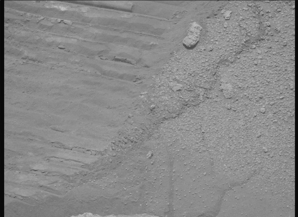 This image was taken by MCZ_RIGHT onboard NASA's Mars rover Perseverance on Sol 963