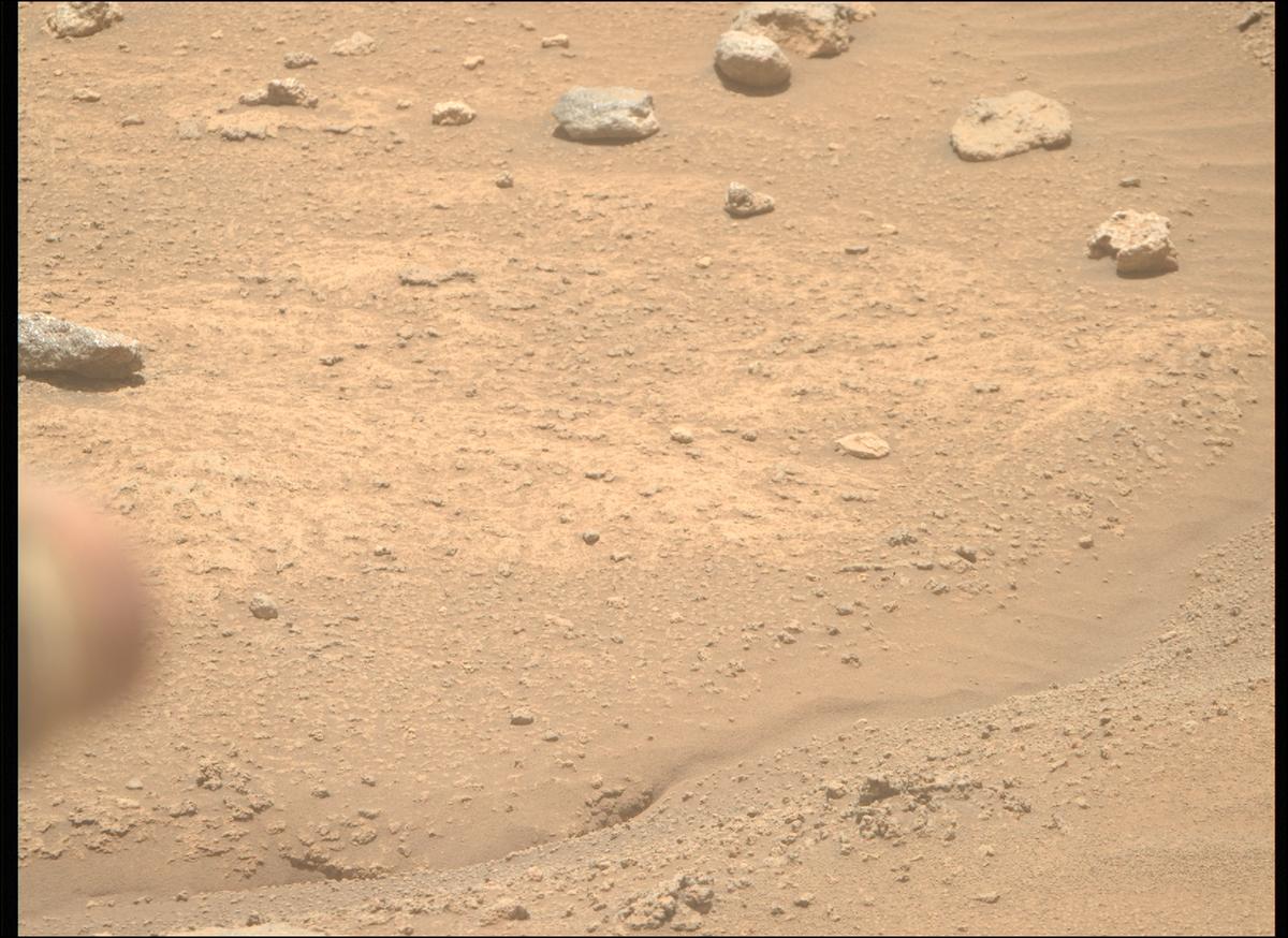 This image was taken by MCZ_RIGHT onboard NASA's Mars rover Perseverance on Sol 963