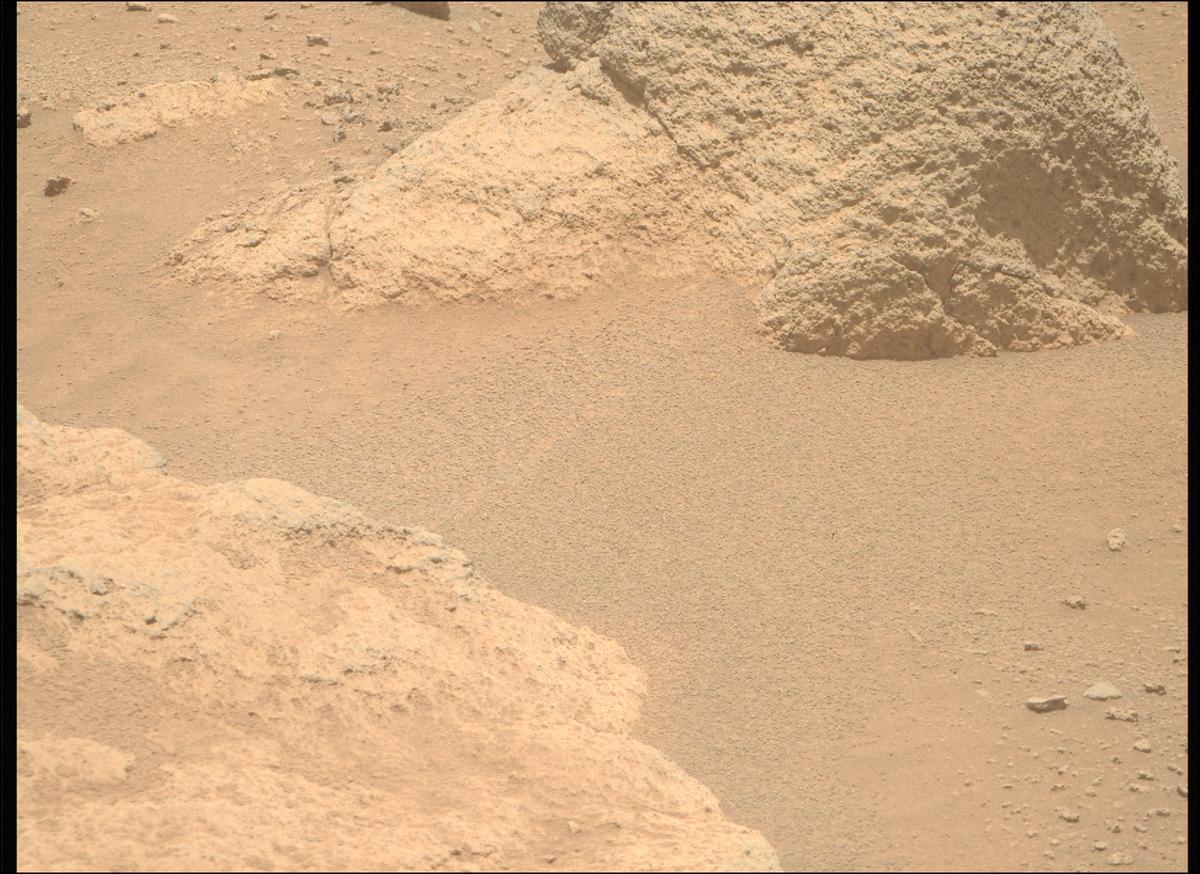 This image was taken by MCZ_RIGHT onboard NASA's Mars rover Perseverance on Sol 963