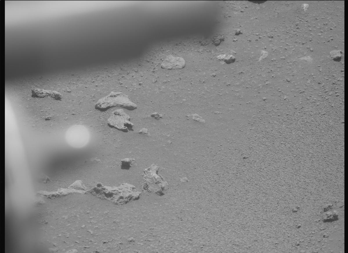 This image was taken by MCZ_RIGHT onboard NASA's Mars rover Perseverance on Sol 963