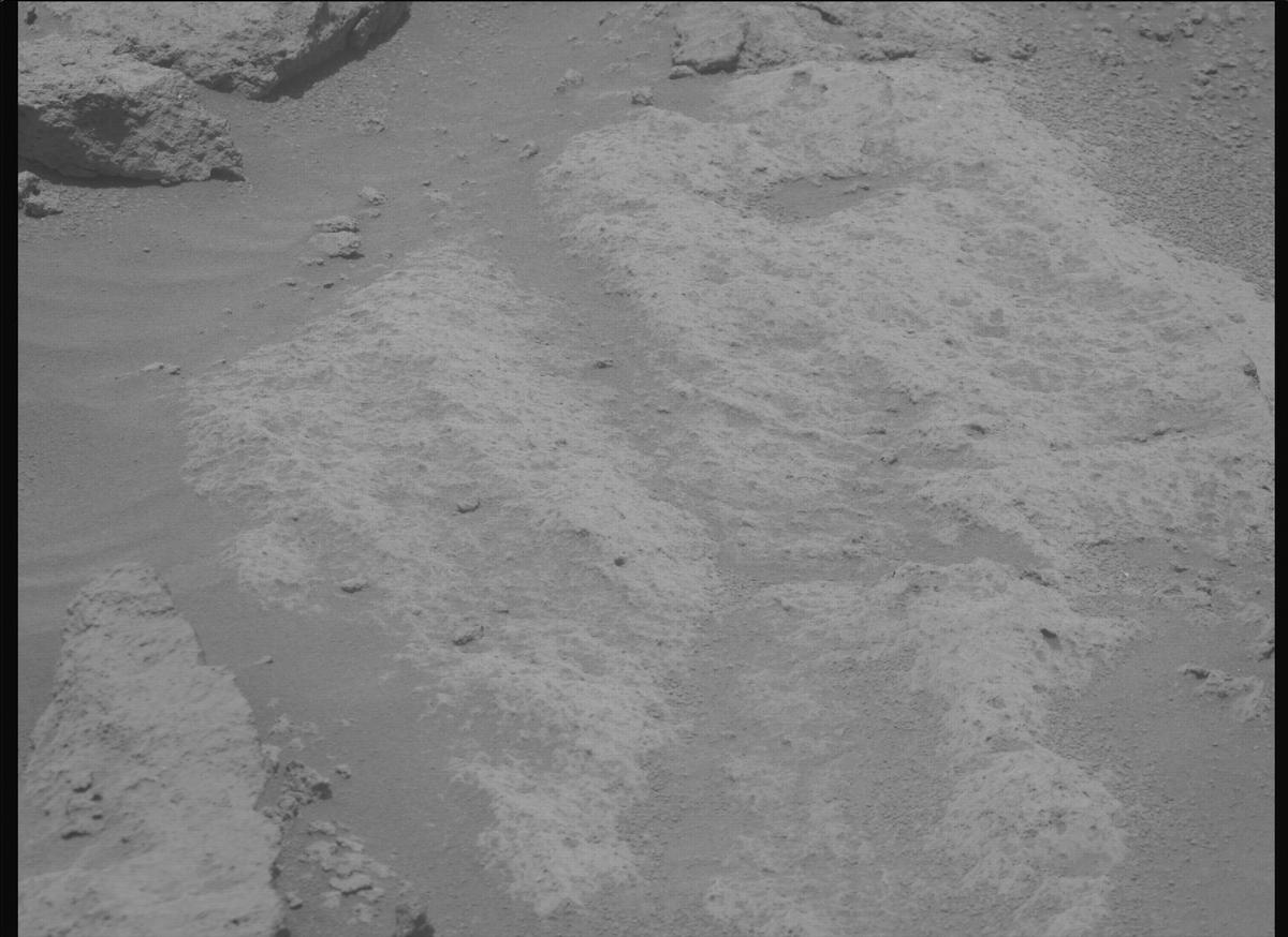 This image was taken by MCZ_RIGHT onboard NASA's Mars rover Perseverance on Sol 963
