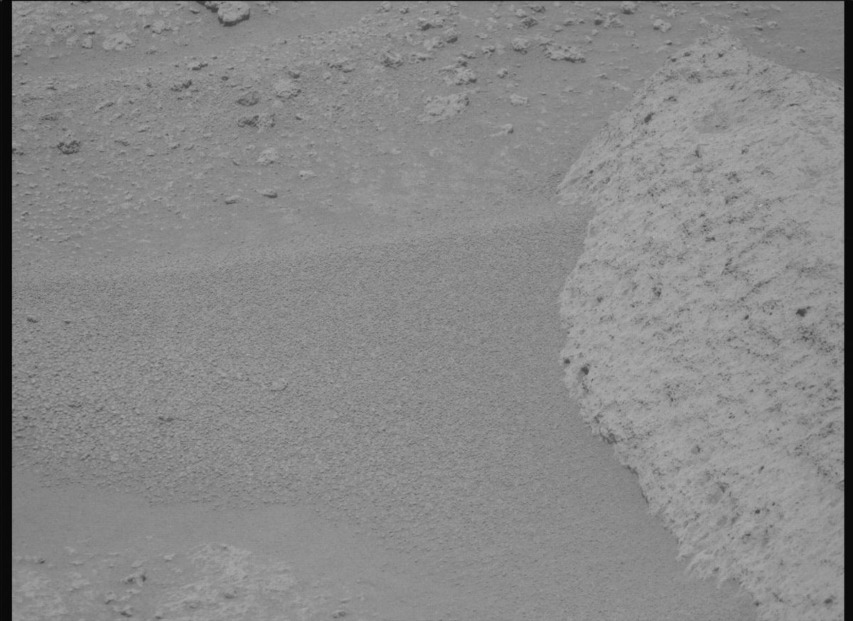 This image was taken by MCZ_RIGHT onboard NASA's Mars rover Perseverance on Sol 963