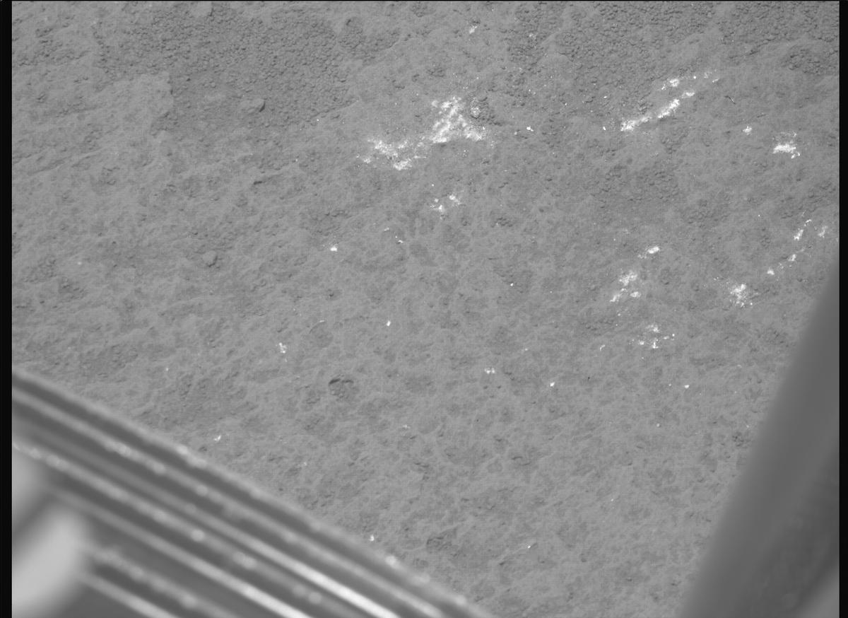 This image was taken by MCZ_RIGHT onboard NASA's Mars rover Perseverance on Sol 963