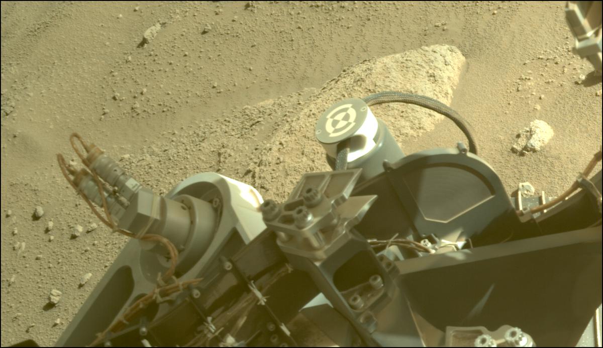 This image was taken by NAVCAM_LEFT onboard NASA's Mars rover Perseverance on Sol 990