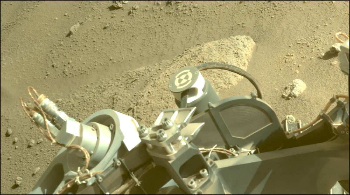 This image was taken by NAVCAM_LEFT onboard NASA's Mars rover Perseverance on Sol 990