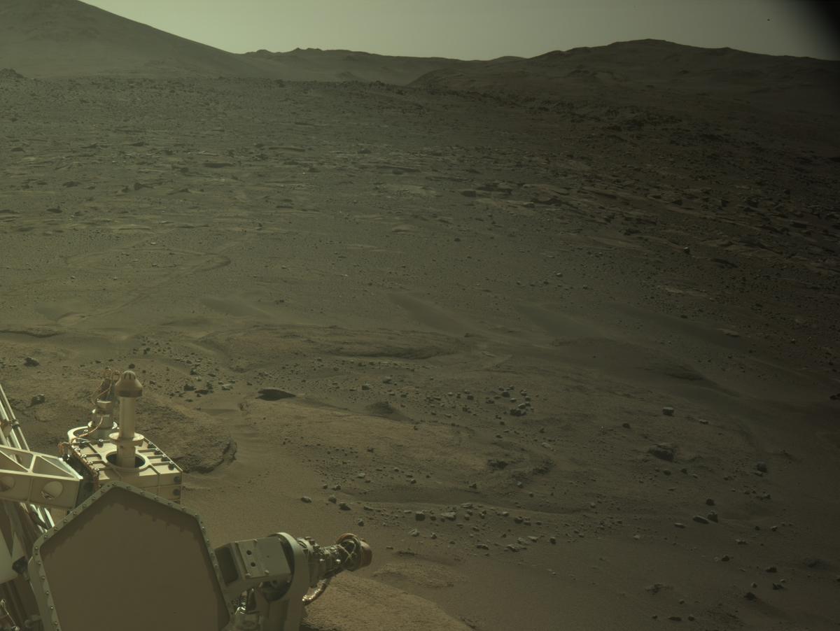 This image was taken by NAVCAM_RIGHT onboard NASA's Mars rover Perseverance on Sol 991