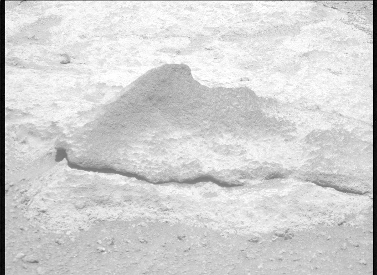 This image was taken by MCZ_RIGHT onboard NASA's Mars rover Perseverance on Sol 991