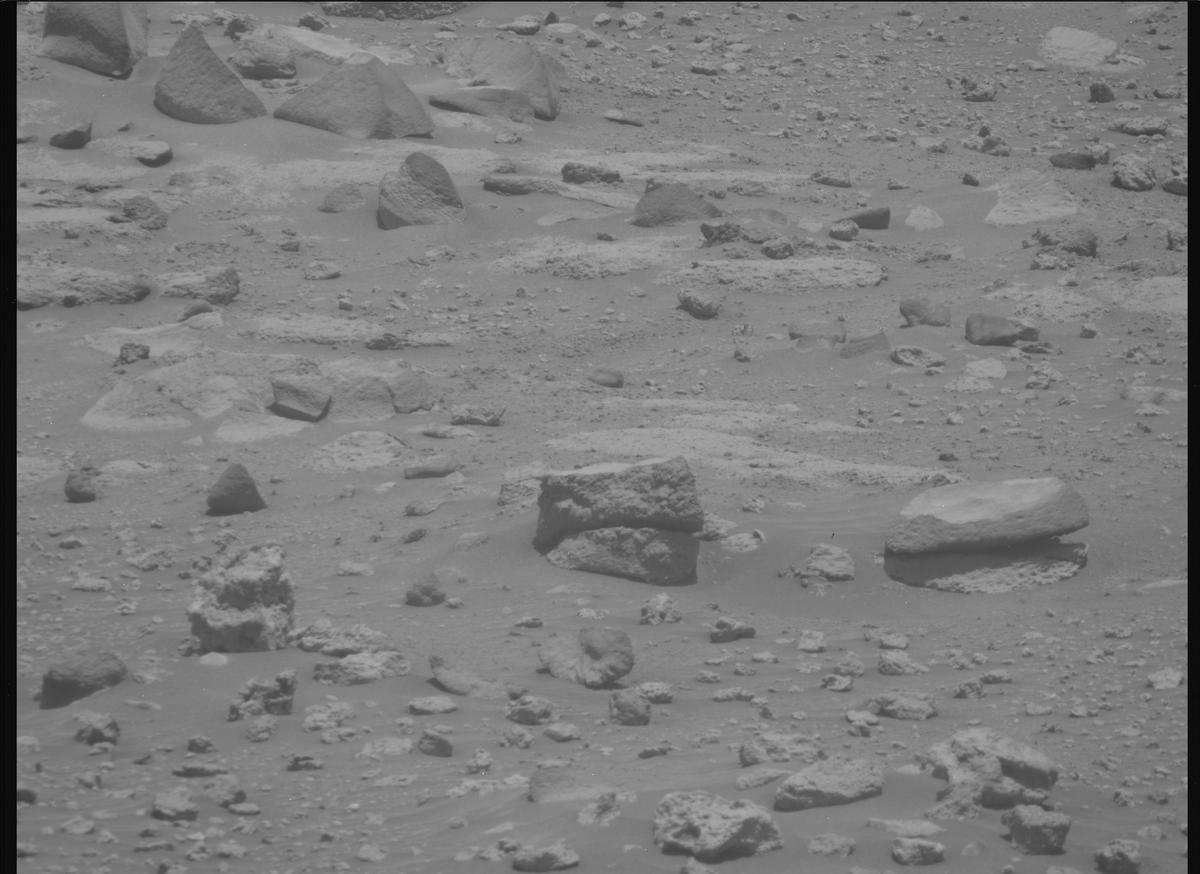 This image was taken by MCZ_RIGHT onboard NASA's Mars rover Perseverance on Sol 991