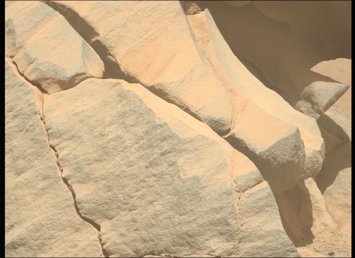 This image was taken by MCZ_LEFT onboard NASA's Mars rover Perseverance on Sol 993