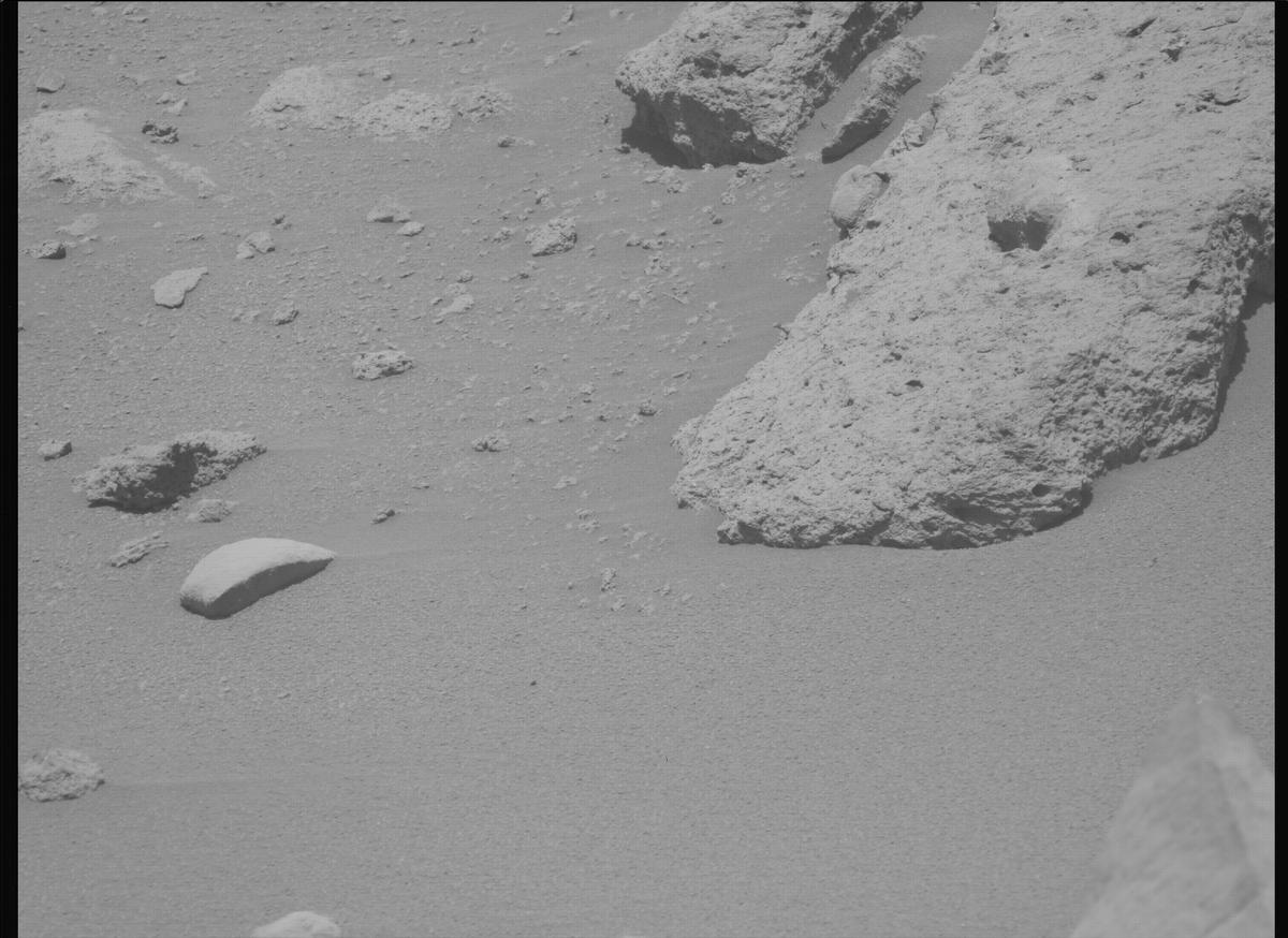 This image was taken by MCZ_LEFT onboard NASA's Mars rover Perseverance on Sol 993