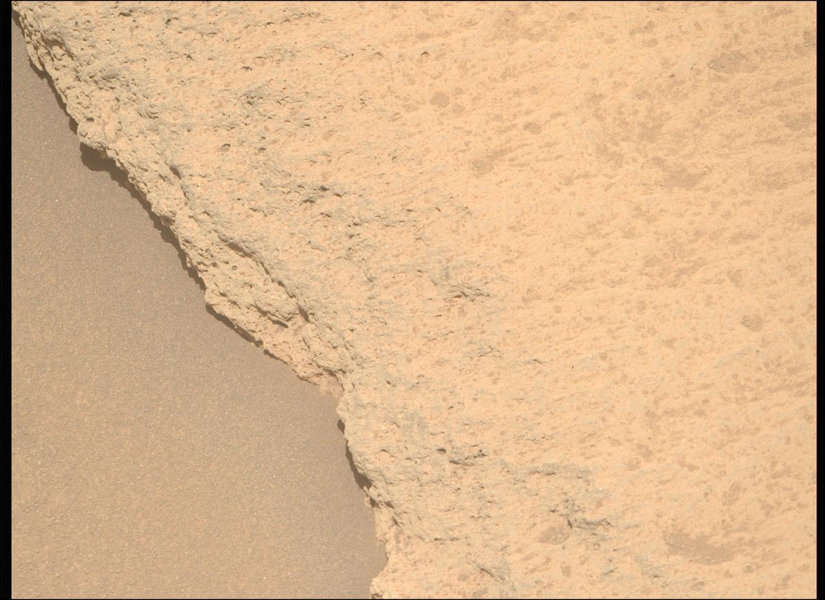 This image was taken by MCZ_RIGHT onboard NASA's Mars rover Perseverance on Sol 993