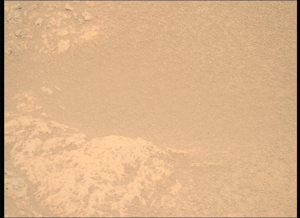 This image was taken by MCZ_RIGHT onboard NASA's Mars rover Perseverance on Sol 993