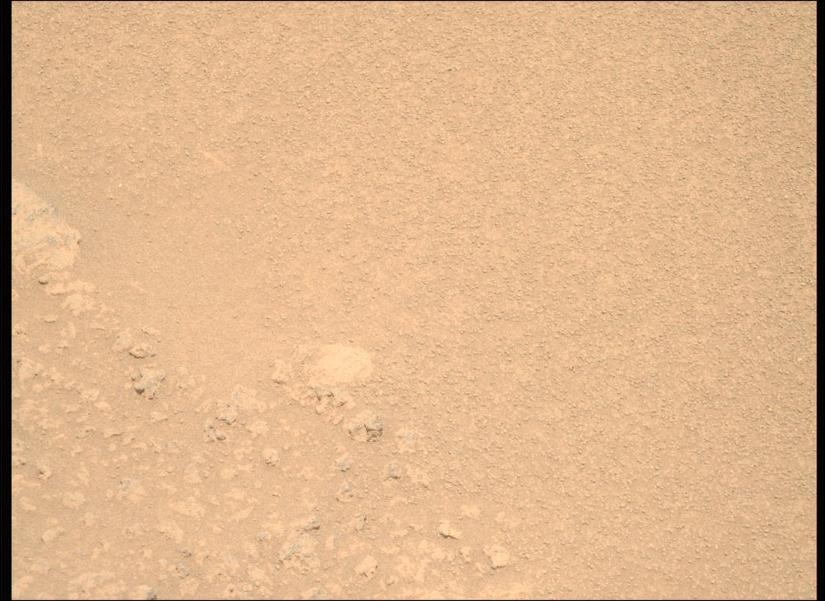 This image was taken by MCZ_RIGHT onboard NASA's Mars rover Perseverance on Sol 993