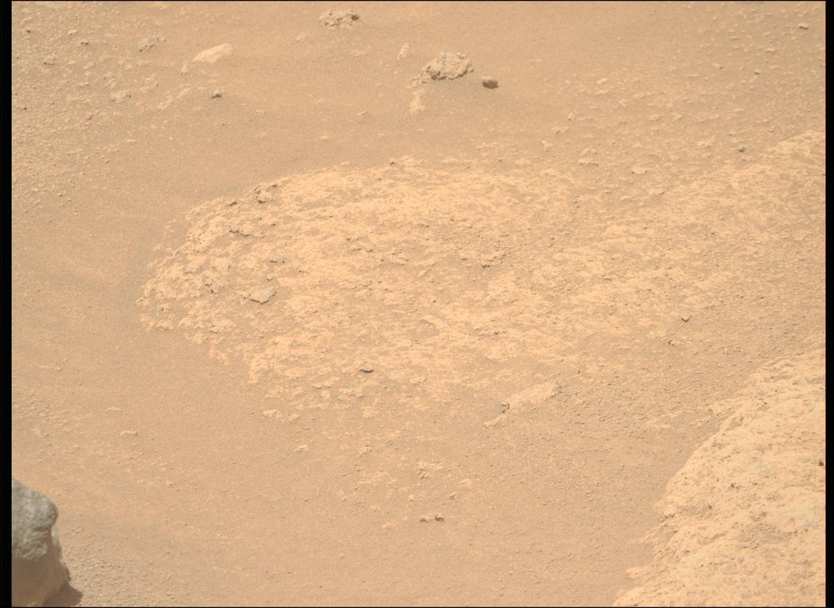 This image was taken by MCZ_RIGHT onboard NASA's Mars rover Perseverance on Sol 993