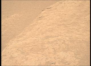 View image taken on Mars, Mars Perseverance Sol 993: Right Mastcam-Z Camera
