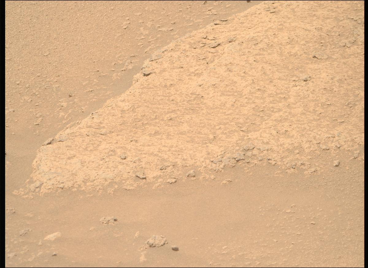 This image was taken by MCZ_RIGHT onboard NASA's Mars rover Perseverance on Sol 993