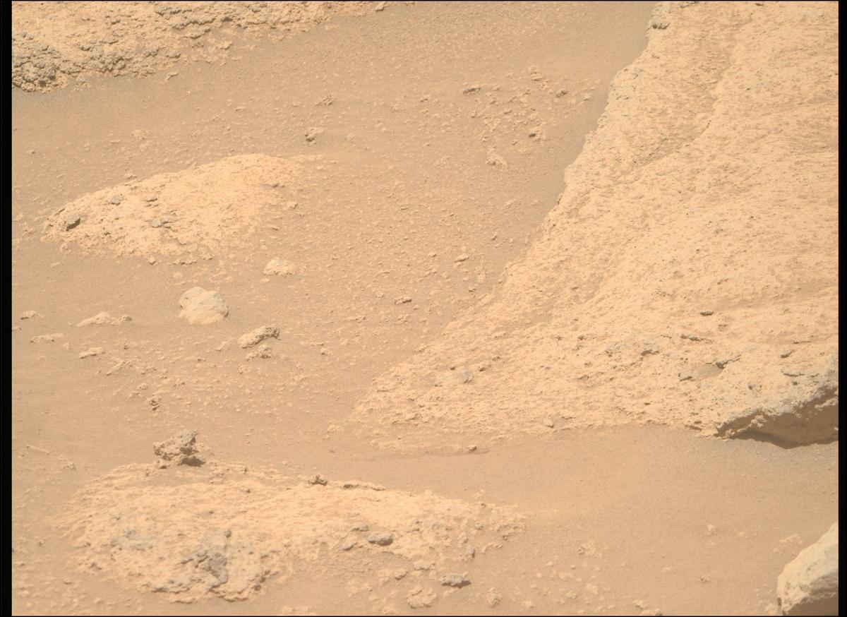 This image was taken by MCZ_RIGHT onboard NASA's Mars rover Perseverance on Sol 993