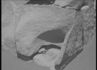 View image taken on Mars, Mars Perseverance Sol 993: Right Mastcam-Z Camera