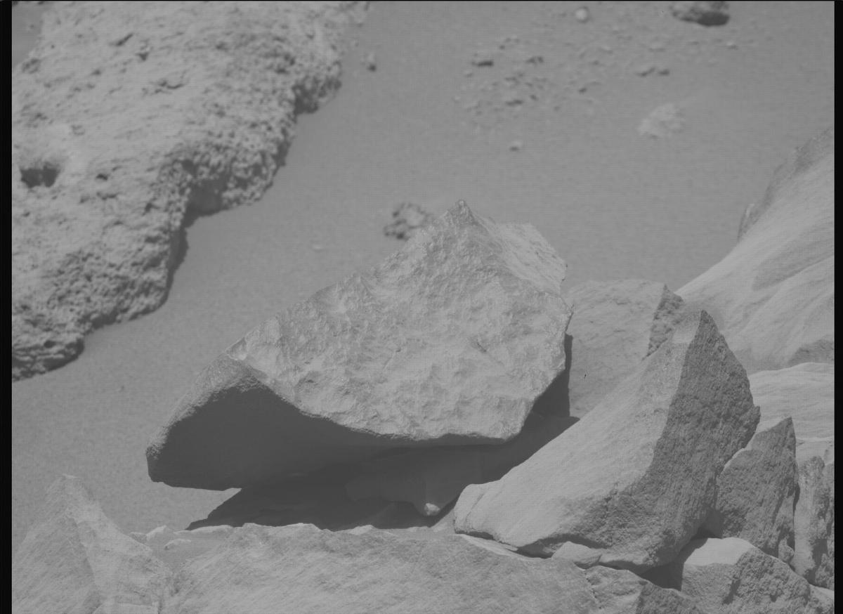 This image was taken by MCZ_RIGHT onboard NASA's Mars rover Perseverance on Sol 993