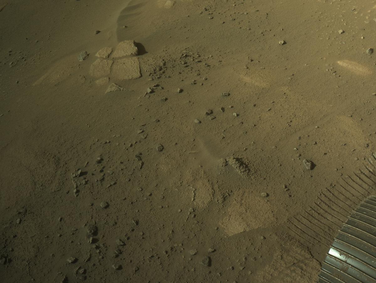 This image was taken by NAVCAM_LEFT onboard NASA's Mars rover Perseverance on Sol 997