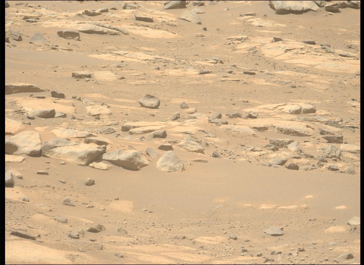 This image was taken by MCZ_LEFT onboard NASA's Mars rover Perseverance on Sol 997