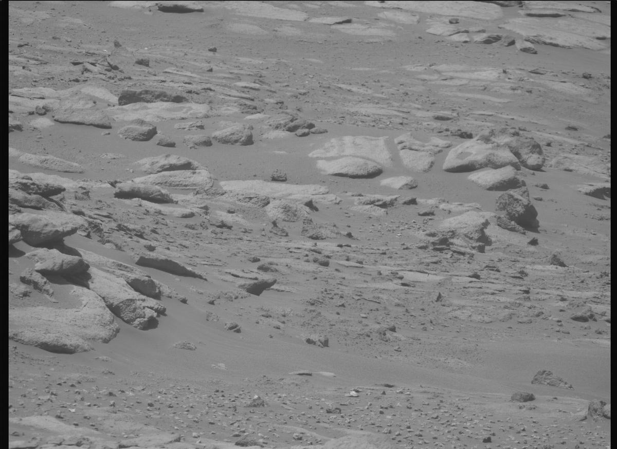 This image was taken by MCZ_RIGHT onboard NASA's Mars rover Perseverance on Sol 997