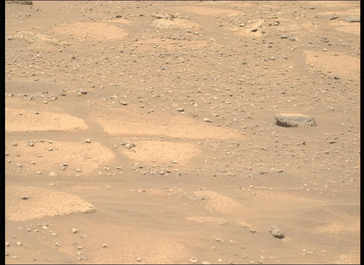 This image was taken by MCZ_RIGHT onboard NASA's Mars rover Perseverance on Sol 997