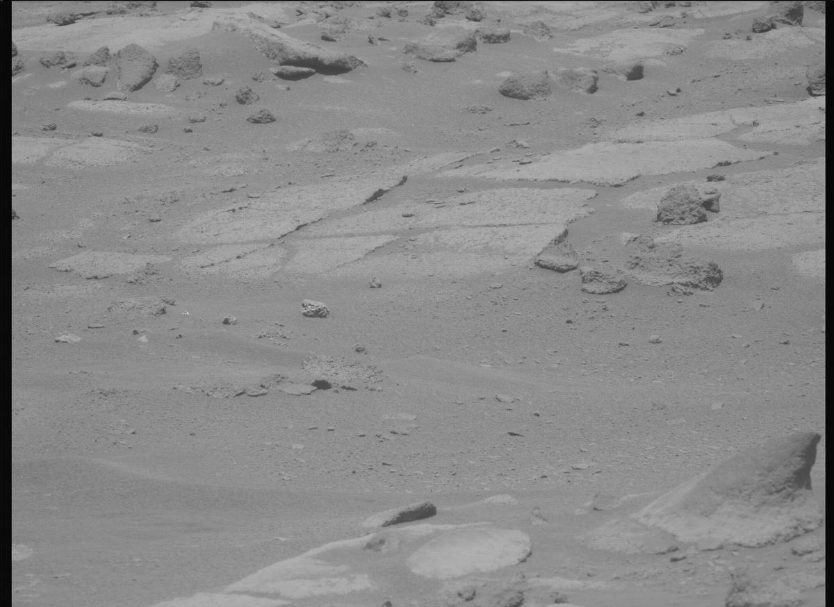 This image was taken by MCZ_LEFT onboard NASA's Mars rover Perseverance on Sol 998